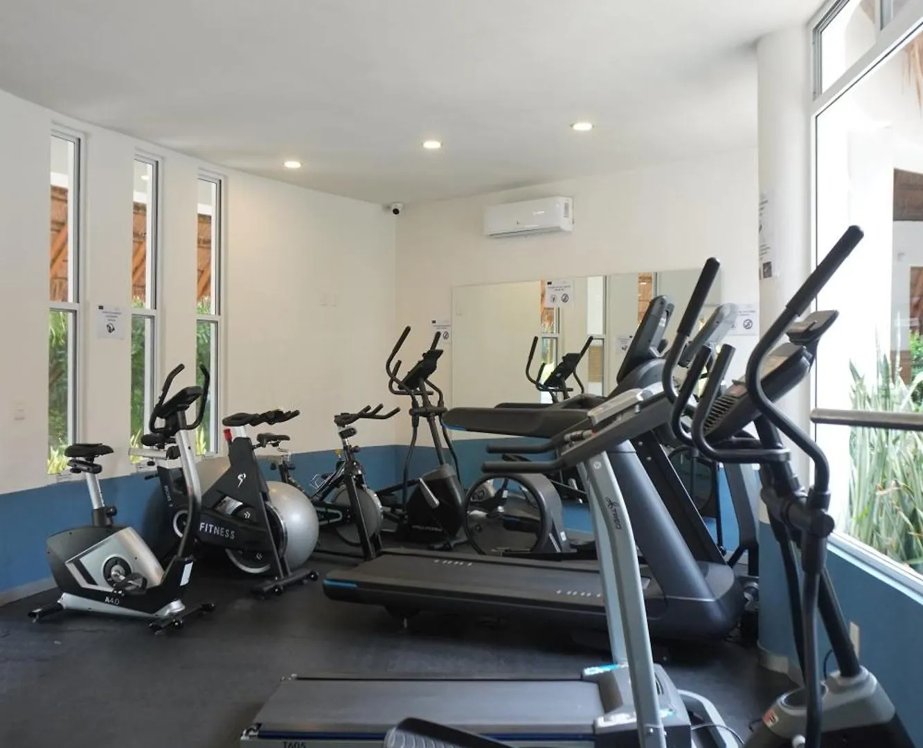 Relaxing Comfortable Jungle View Eklum Villa Rivera Maya Puerto Morelos Pool Ac Gym Gated Community Homestay