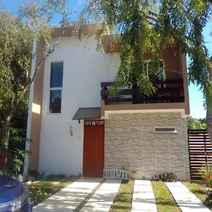 La Casa De Azulejos Mar Y Selva Homestay